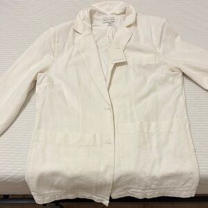 White Classic Lapel Blazer with Relaxed Fit